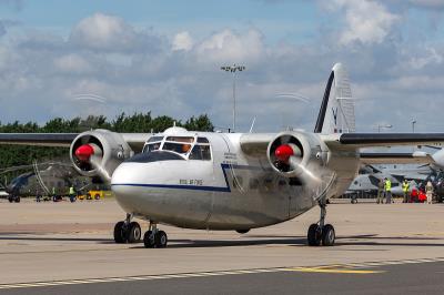 合肥到加拿大萨斯卡通(Saskatoon)的傣族织锦采用多式联运7天送到