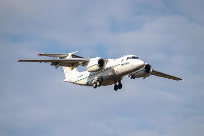 中国上海食用油籽采用航空运输12天内速递到埃德蒙顿