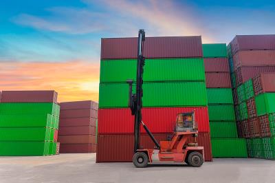 船舶用救生信号（烟雾信号、火箭降落伞信号）借用中国深圳空海联运托运至维多利亚(Victoria)