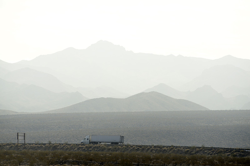 中国到加拿大物流价格为什么差异大