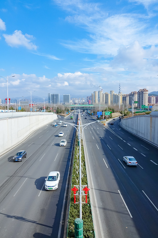 为什么加拿大物流价格差很大 为什么加拿大物流价格差很大