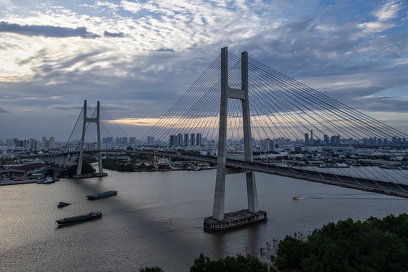 九识、新石器、白犀牛、菜鸟、京东物流、美团、顺丰等布局的万亿赛道，谁将成为“领头羊”？