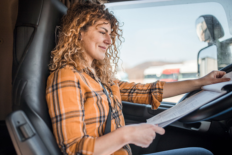 全球海运市场动态（五月下旬至六月上旬）