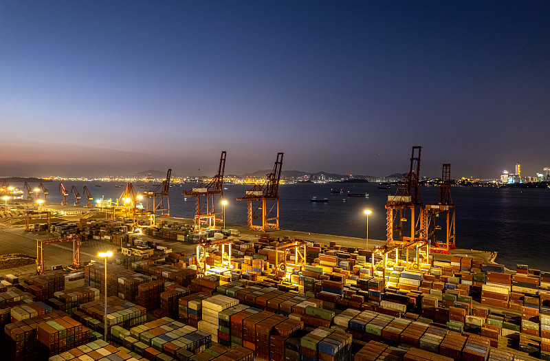 比较加拿大海运价格和时效：选择最佳物流方案