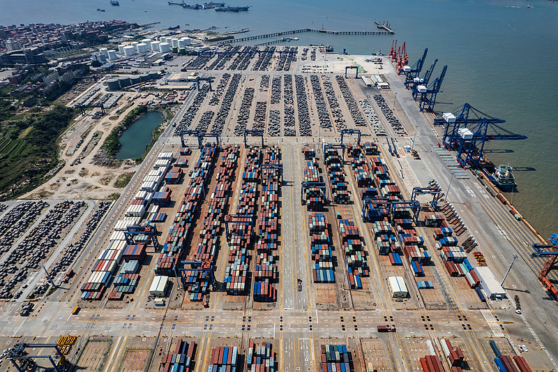 洪森:2025年柬埔寨经济预计增长5.2% 洪森:2025年柬埔寨经济预计增长5.2%