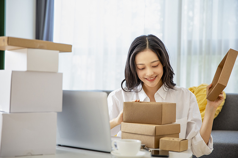 马士基领先！航运公司船期可靠性保持稳定