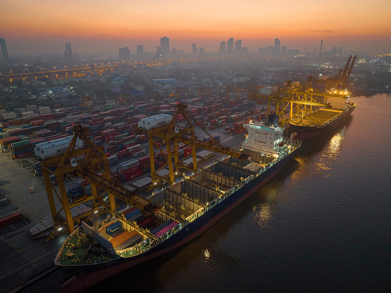 担忧关税！美国2月进口集装箱量飙升