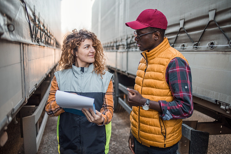 Shein和Temu在欧洲被审视的不止是“低价”