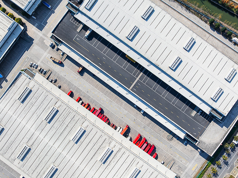 创下多项记录！OOCL Iris号停靠美国东海岸港口