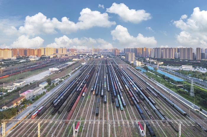 中国到加拿大快递要多少钱 中国到加拿大快递要多少钱