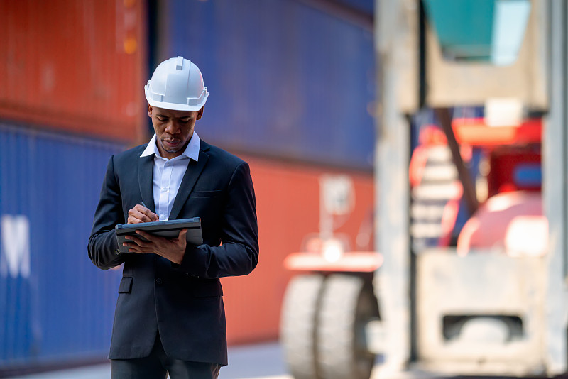 进口商：柳州市晶顺贸易有限公司