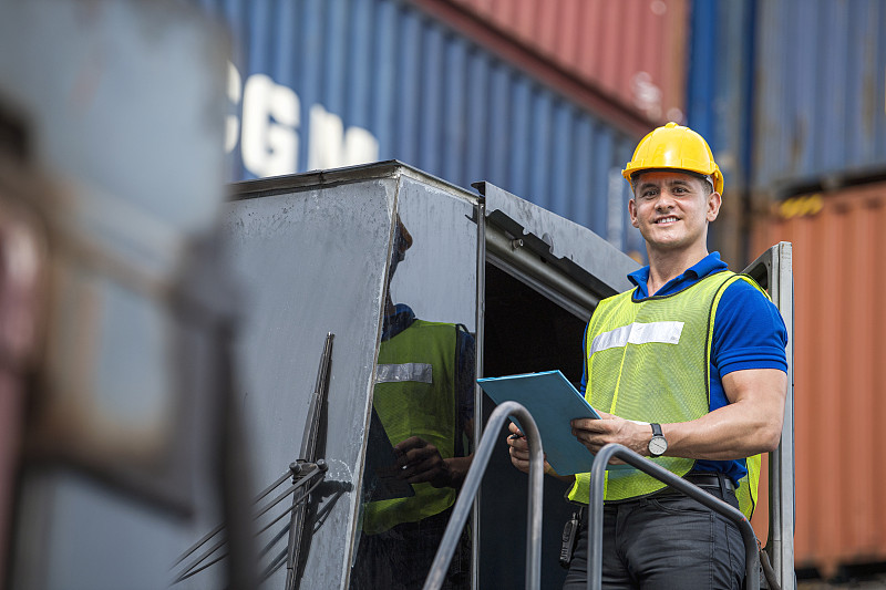 保险柜海运到加拿大哪家好？