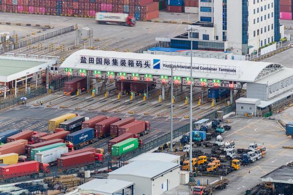 留学生行李海运到加拿大多少钱