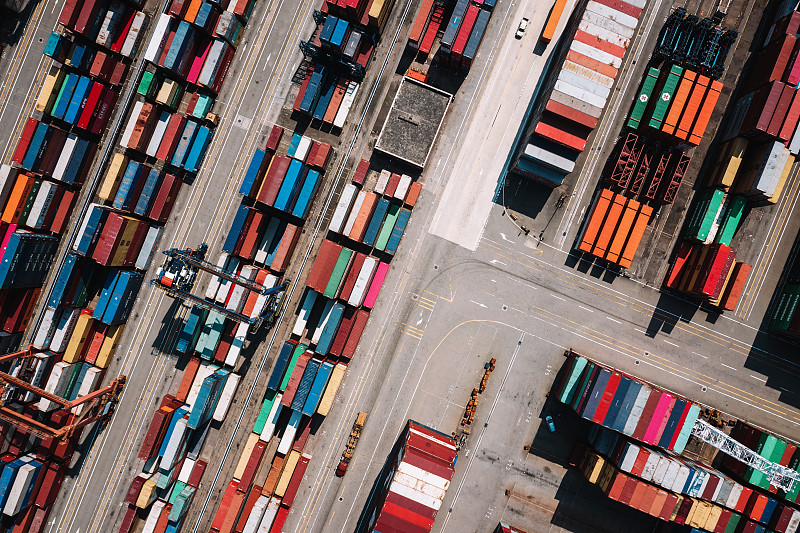 加拿大航空运输特点有哪些